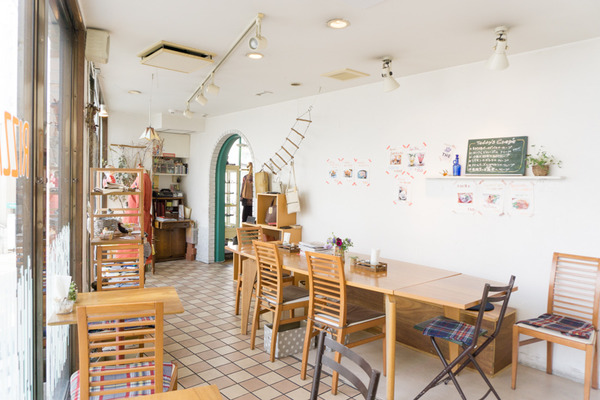 RIZZA&RIZZACAFE-1