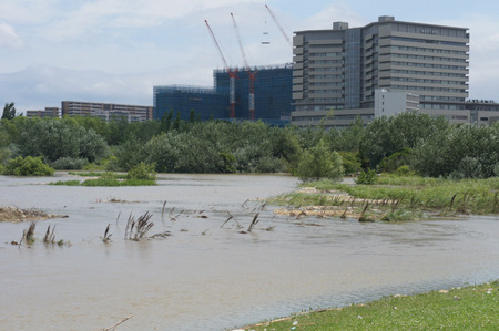 resize20120622110143
