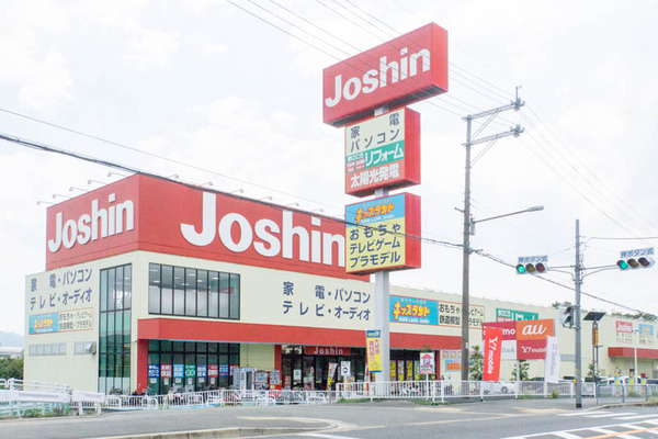 家電量販店-1708281