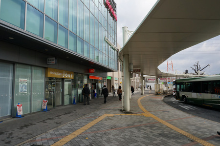 くずは駅ビル130403-04