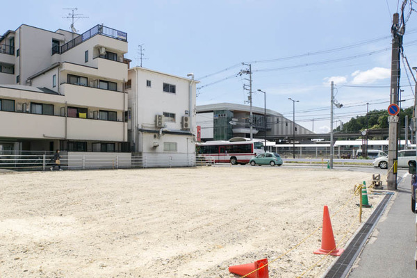 長尾駅前-1706136