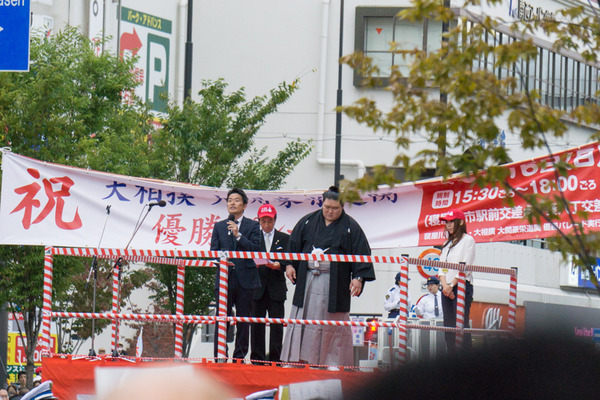 豪栄道優勝祝賀パレード-8