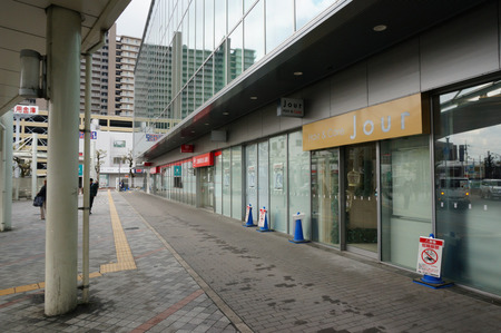 くずは駅ビル130403-06