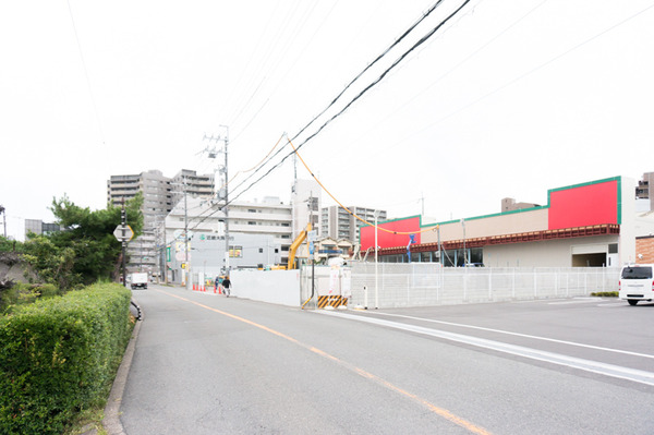 20170904キリン堂っぽい建物-2