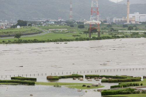 台風11号・淀川-6