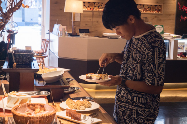 京阪コラボ_京都タワー_標準-223