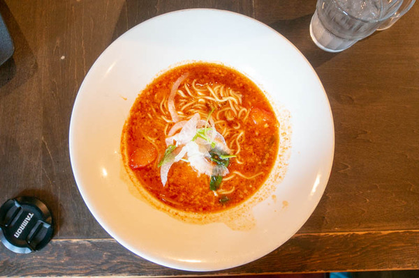 「真っ赤ならーめん とまこ」の『とまとラーメンかえめしセット』【ひらつーグルメ】 : 枚方つーしん