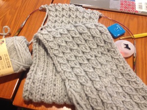 【ハンドメイド】白いマフラー　三國万里子さん　編みものともだち ハンドメイド】白いマフラー 三國万里子さん 編みものともだち