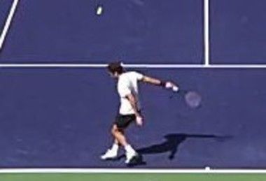 フェデラーのバックハンドスライス フェデラーのバックハンドスライス