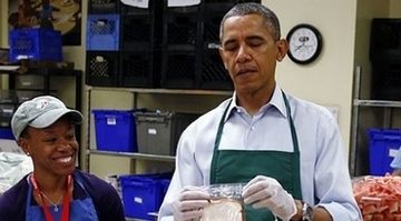 オバマ、サンドウィッチ、袋詰め作業