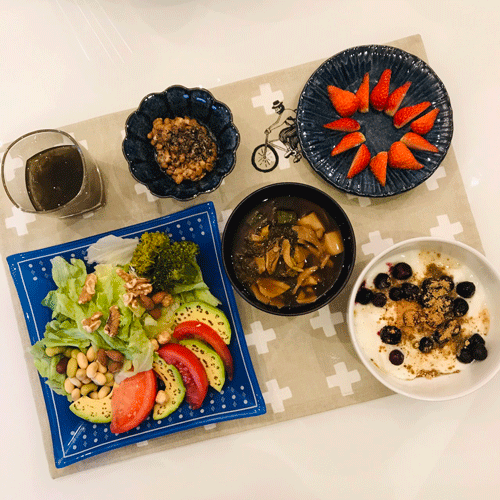 朝食