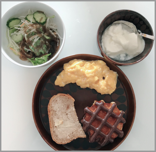 朝食