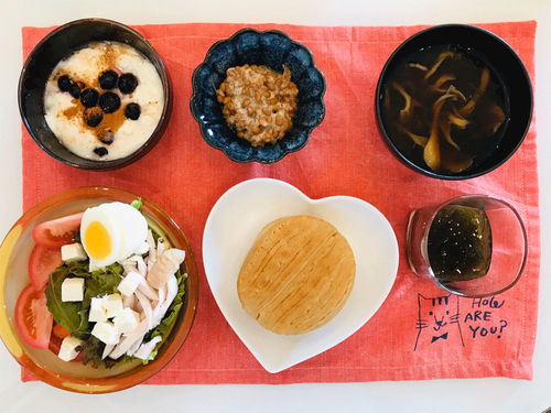 朝食