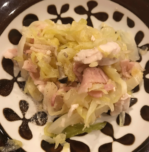 キャベツ胸肉しめじ蒸し焼き完成図