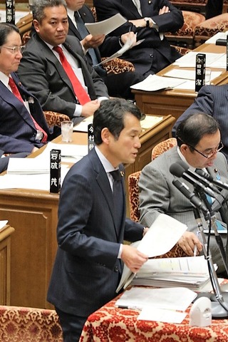 FC6D05A4-639F-492F-A5C3-B59B1A1CC329