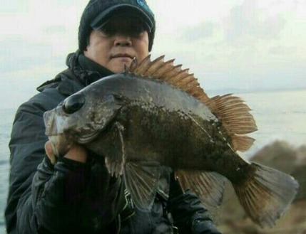 めばるブツ持ち4