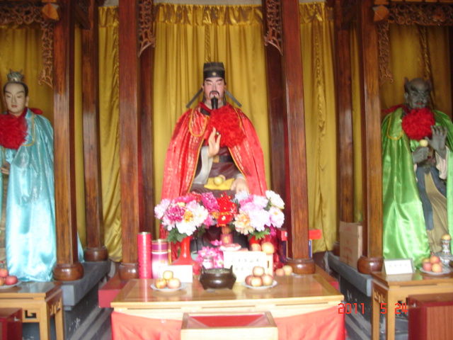 4.関羽像
