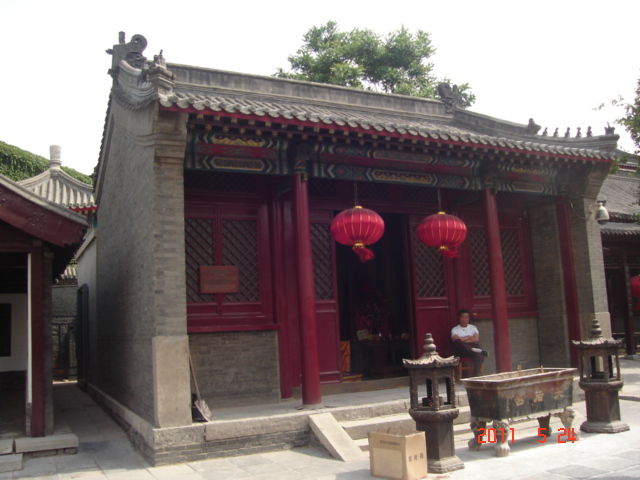 5.南配殿
