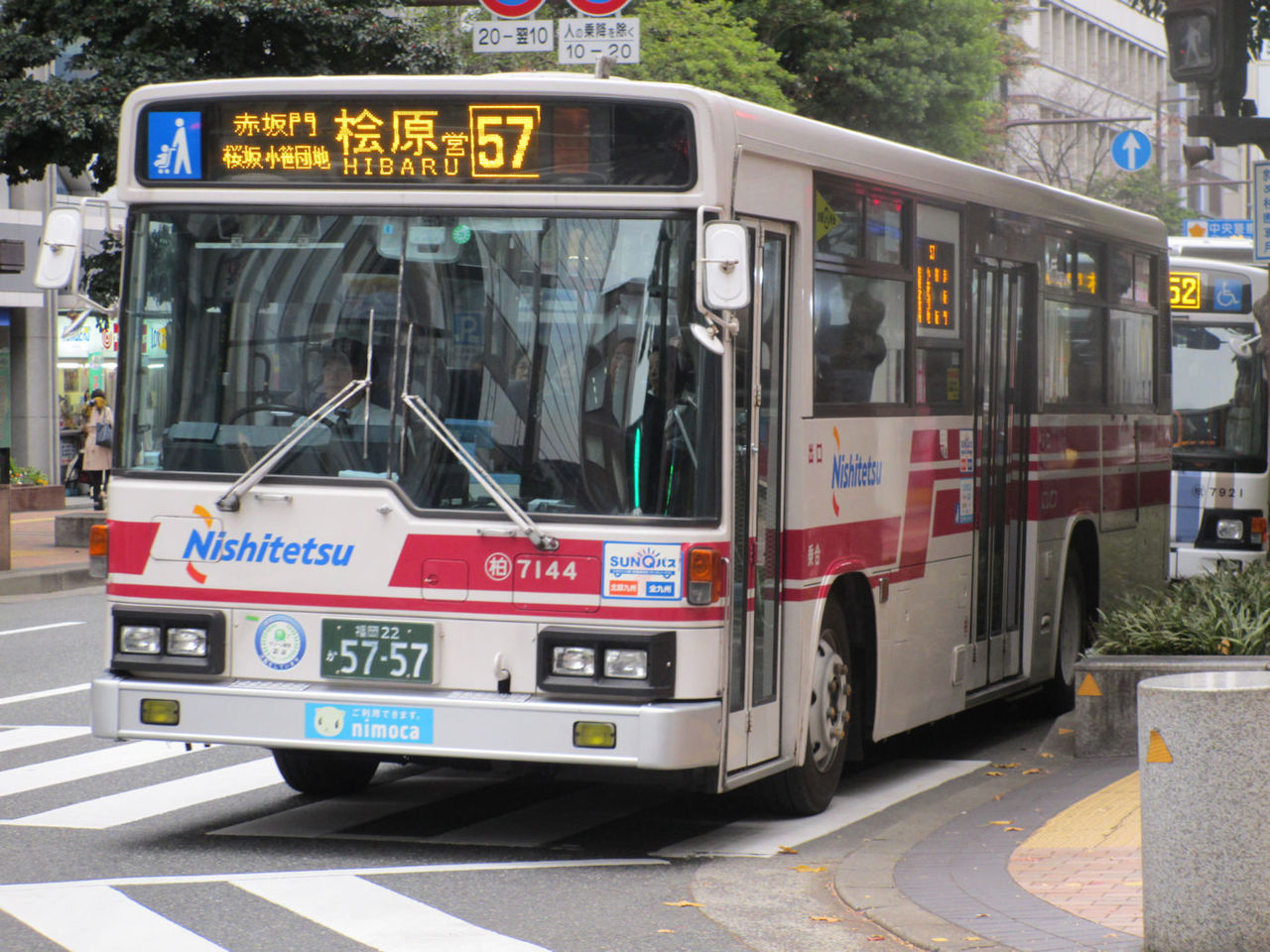 西日本鉄道（バス） 7144（柏原） : トライランダーの蔵出し写真