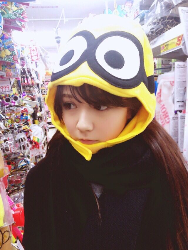 被り物をしている可愛い村重杏奈の画像♪