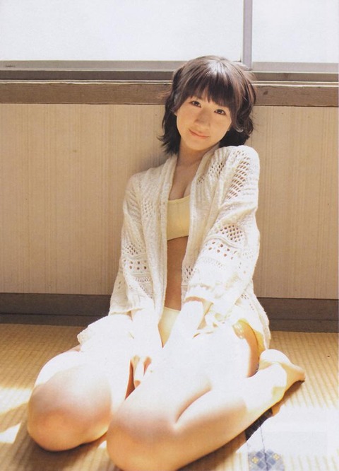 笑顔が魅力的な石田晴香
