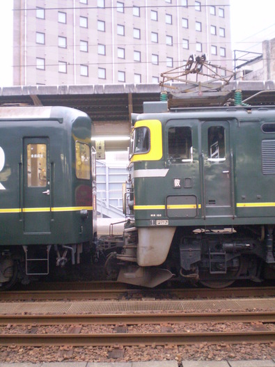 PC051898