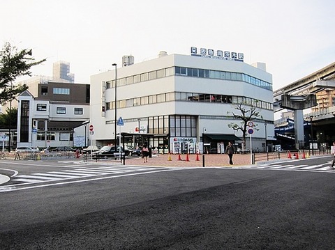 111009南茨木駅前遠景@630
