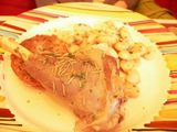 仔羊骨付きもも肉のポワレ香草風味