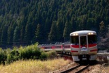 生野峠を行くキハ189