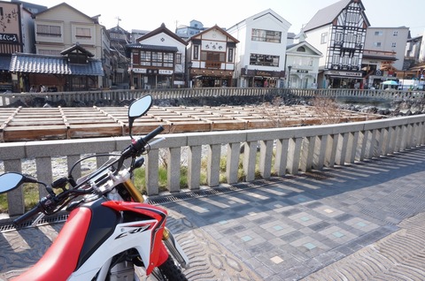 DSC016620003