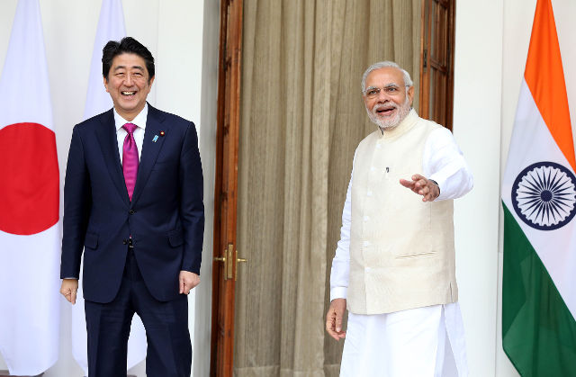 japan-india-deals-epa-h_52458975-20151212