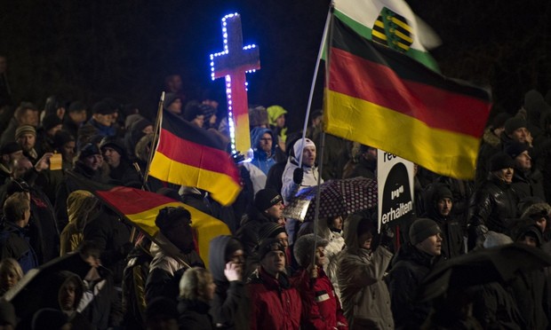 Pegida-supporters-in-Dres-012