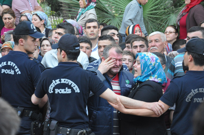 coal-mine-fire-in-turkey-12