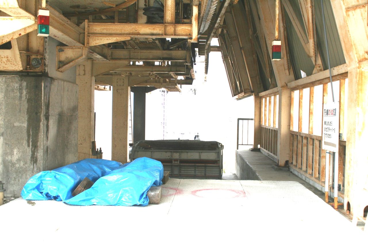 2011�� 004