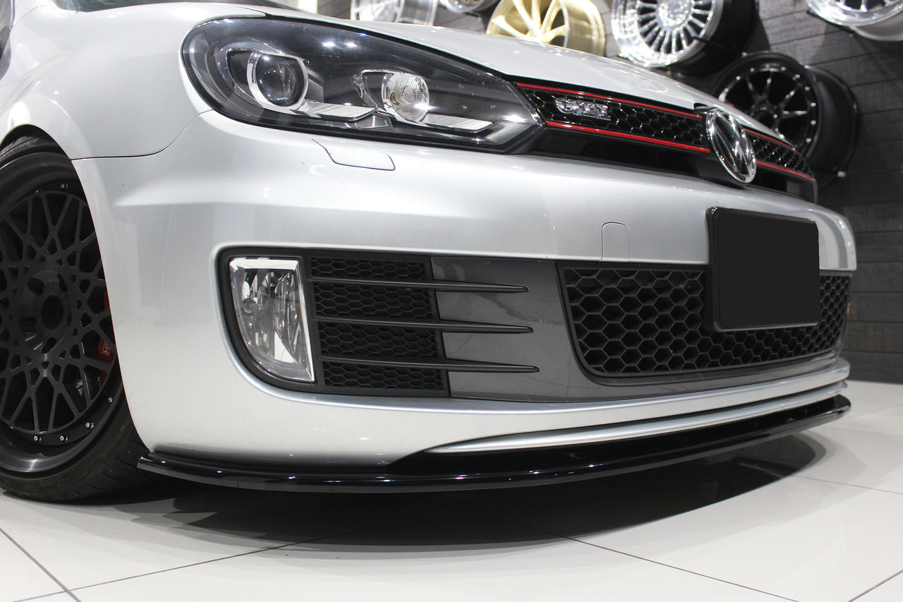 Golf6_GTI_Maxton_Design_F-lip_1