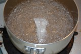 背肉茹でる
