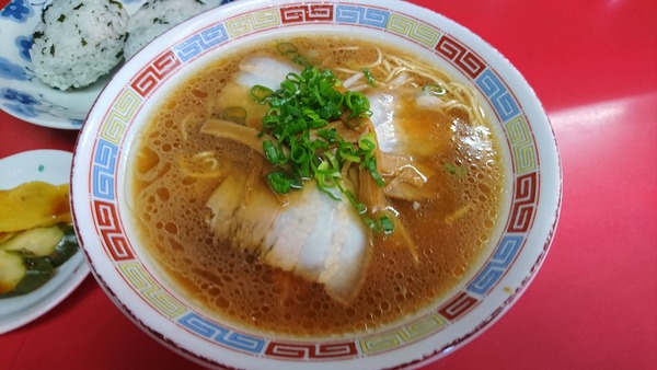へんこつ 中華そば定食