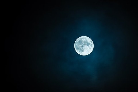 moon-1859616__340