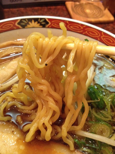 亀吉_ちぢれ麺