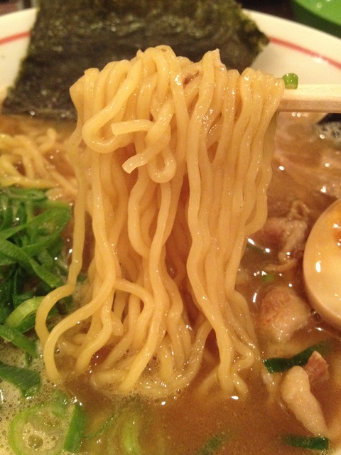 まる徳ラーメン_麺