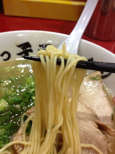 宮っ子ラーメン_麺