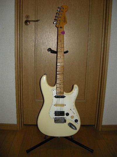 押入れギター Fender STM-550 でレーザービームを弾いてみた