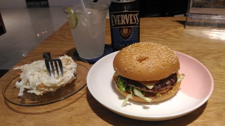 20170211_1836_CheeseBurger