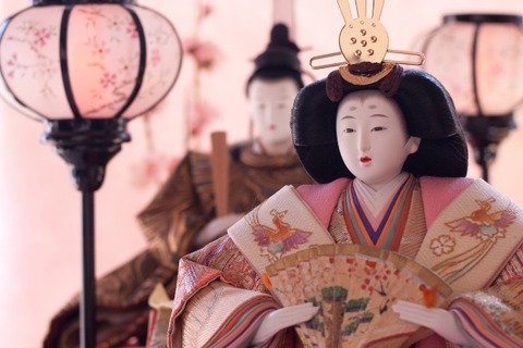 ひな人形