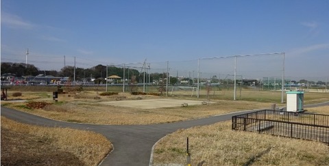 国分川調整池緑地の休息・散策ゾーン