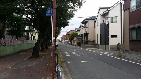 曽谷保育園の前の道