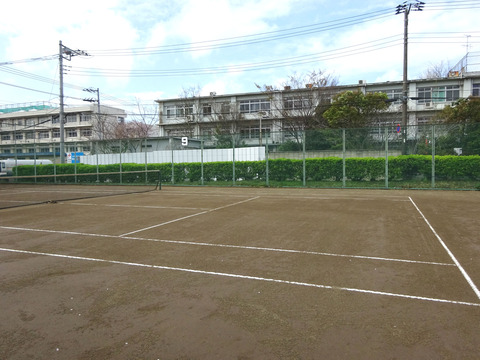 国府台テニスコート