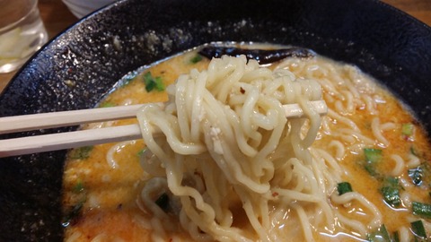 蔵元担々麺