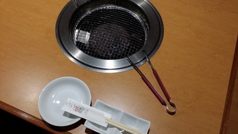焼肉本陣の掘りごたつ席