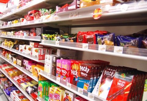お菓子売り場